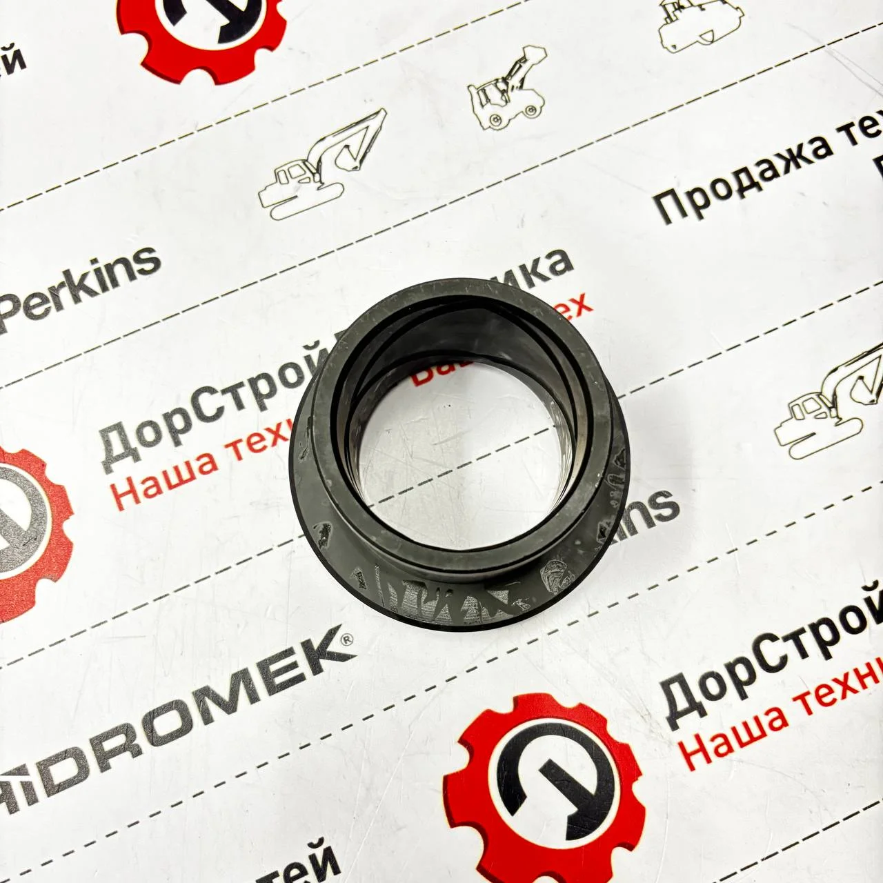 Пыльник втулки трапеции стрелы Hidromek HMK 140-310