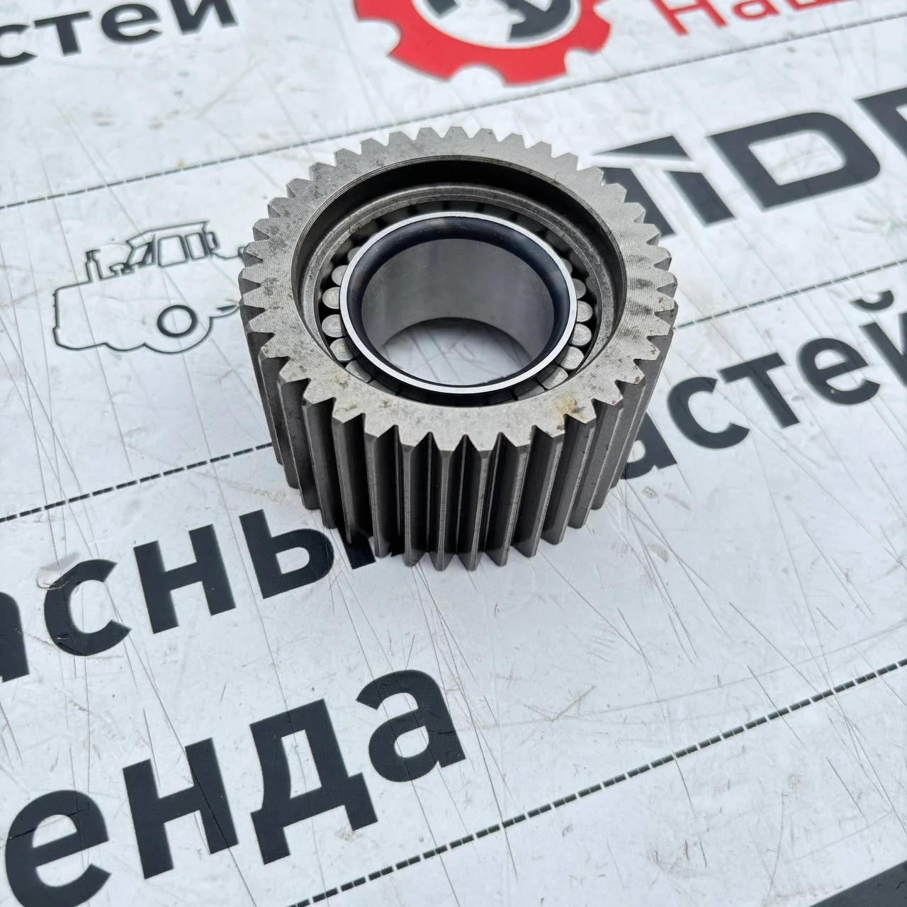 Саттелит бортового редуктора с подшипником моста ZF 3035 / S0644090 / 4475305562