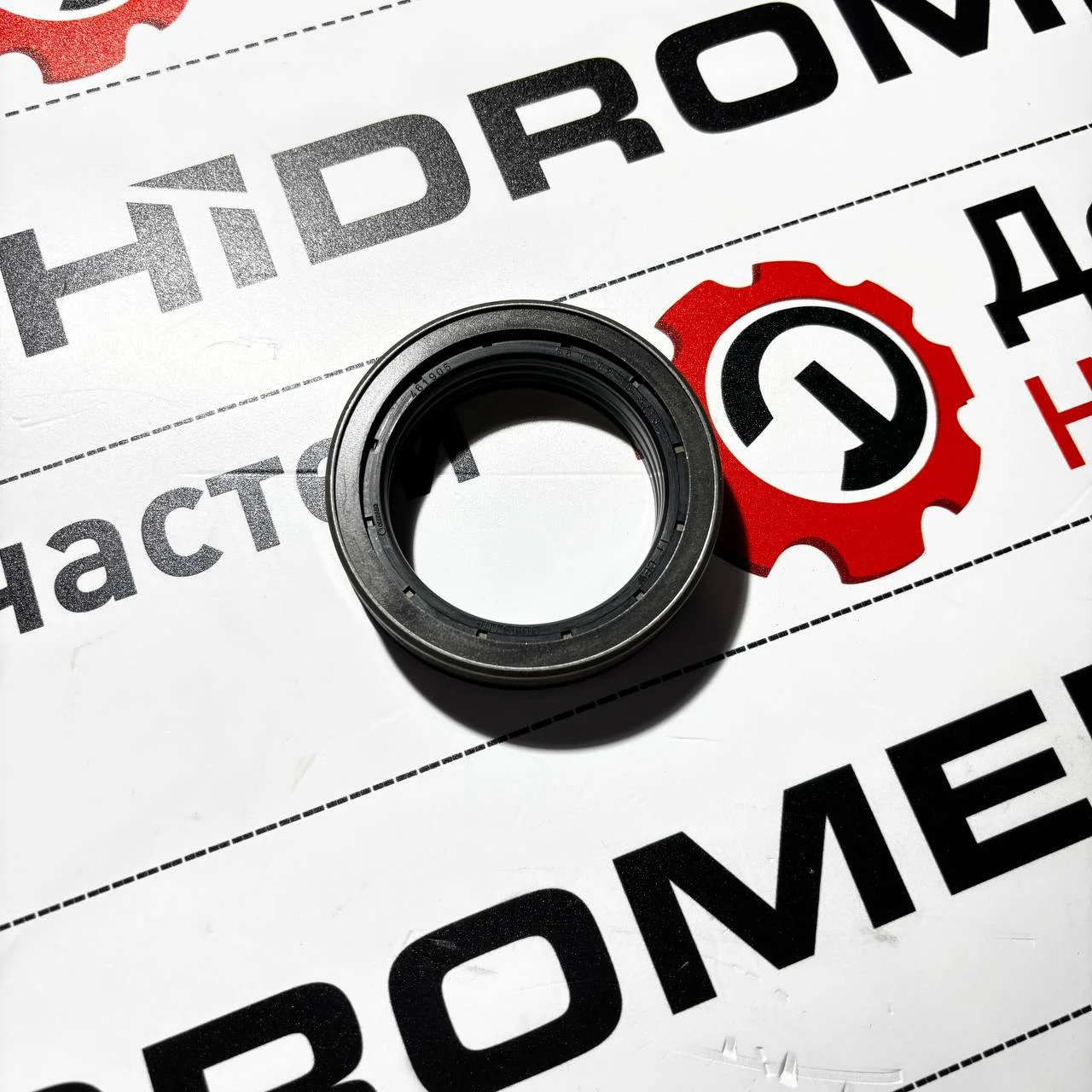 Сальник бортовой Carraro маленький 102S (NEW) Hidromek 102 / 0461905