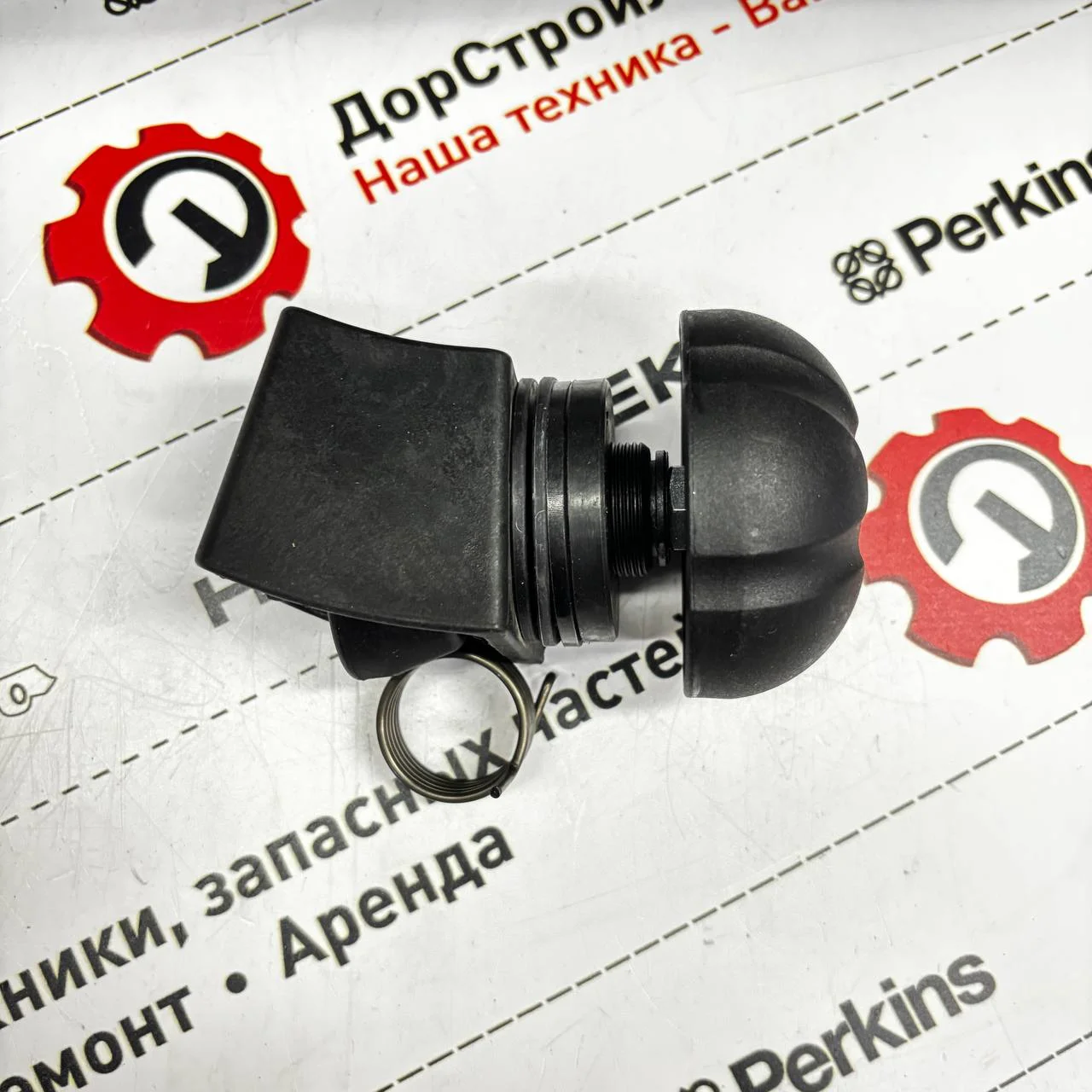 Фиксатор в сборе стекла двери (на заднее стекло) Hidromek