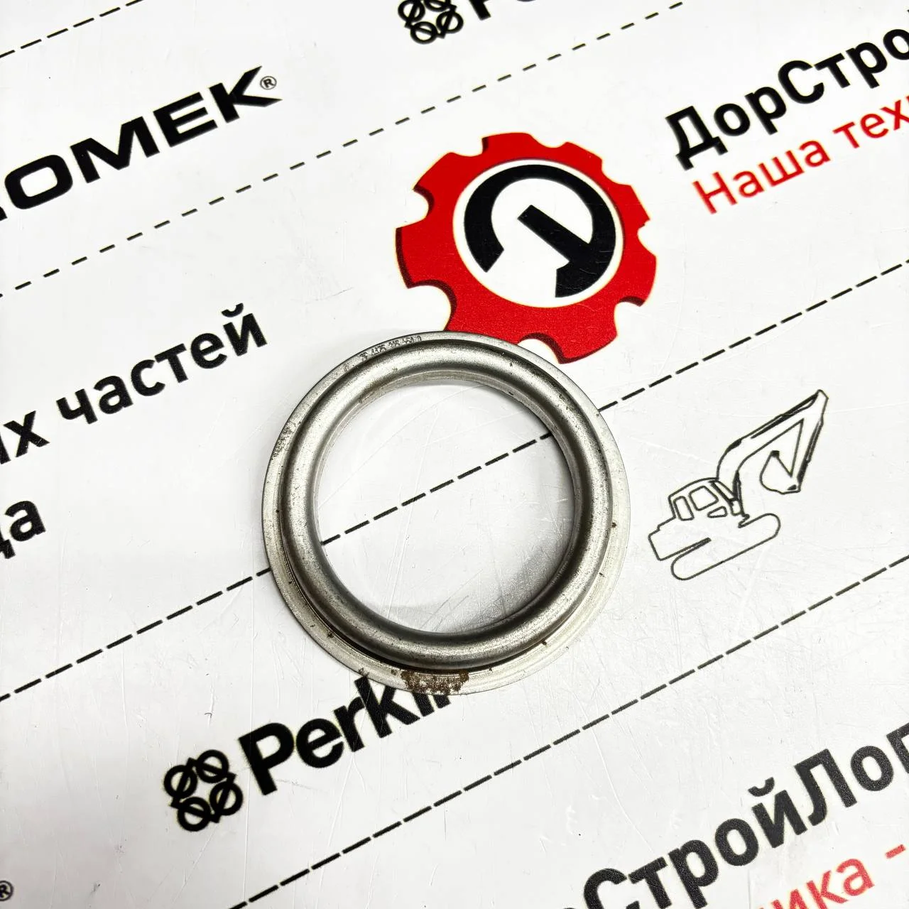 Пыльник флянца моста переднего ZF / T218833 / 4475305550T / 5904662775